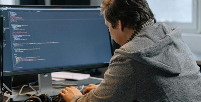 pexels-cottonbro-studio-6804080